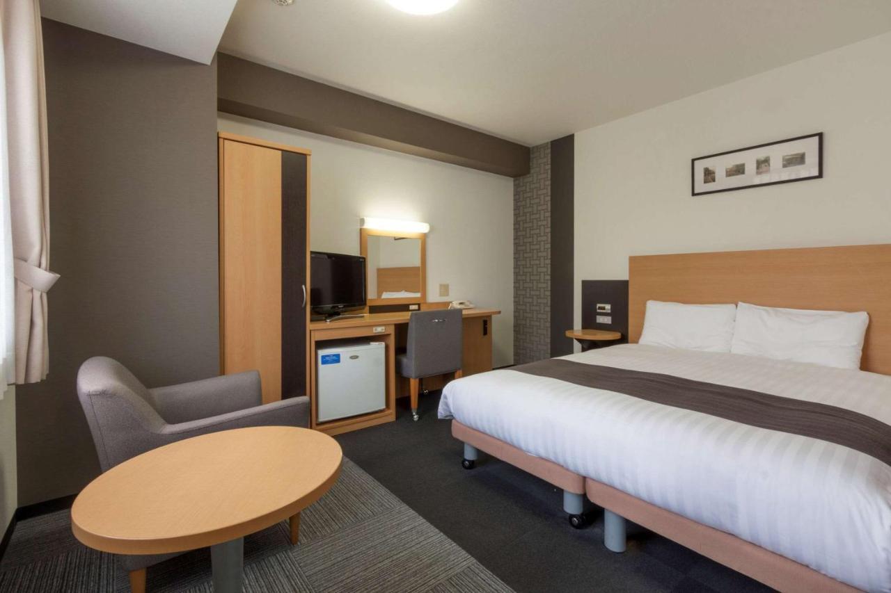 Comfort Hotel Нарита Экстерьер фото